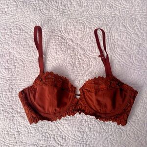 Free People - Lace-Trim Underwire Bra in Rust - size 32B (small)